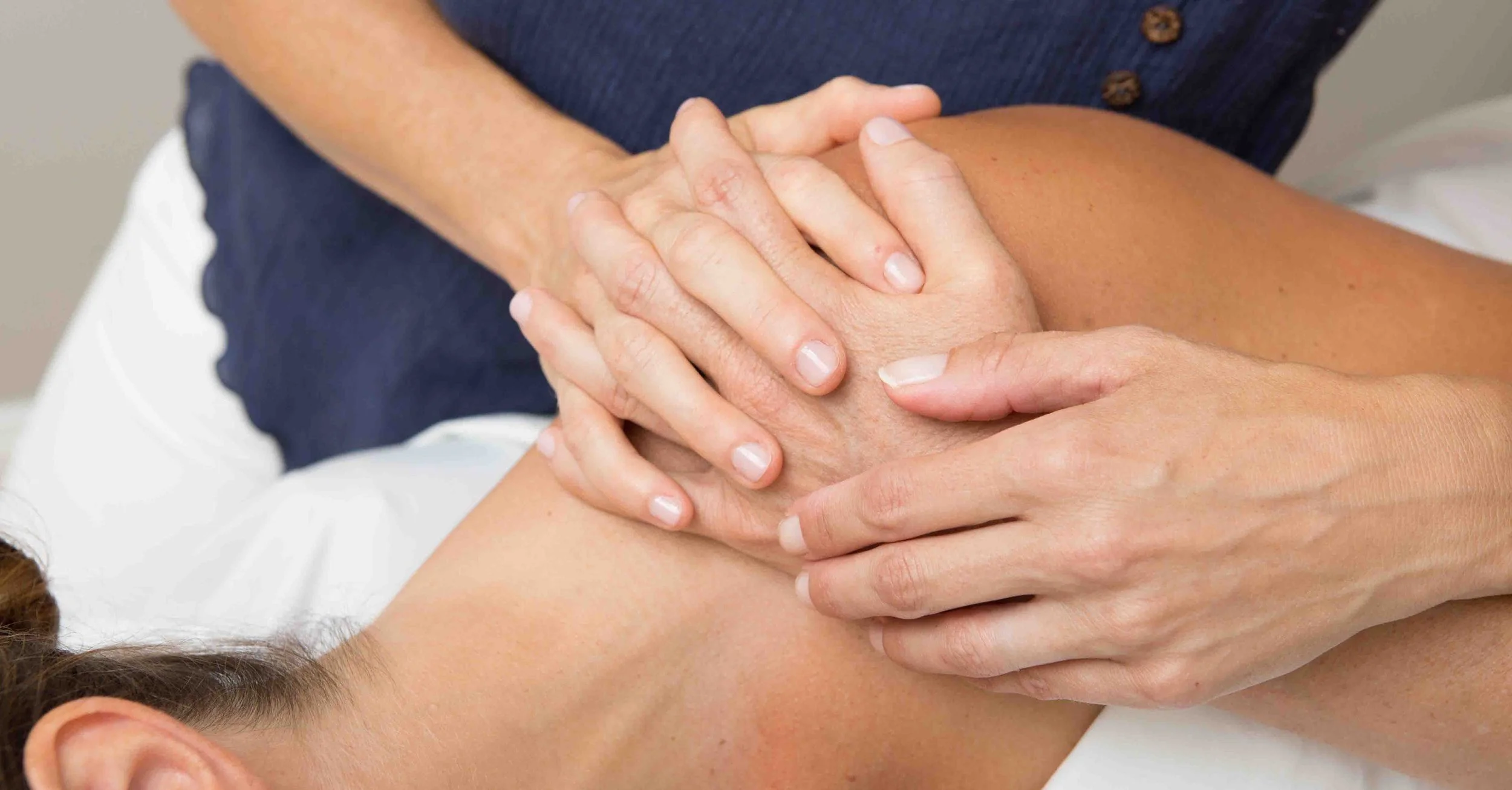 Certified prenatal massage therapist in NYC providing gentle care